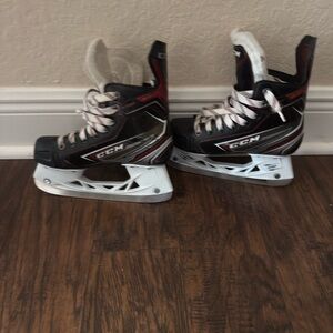 CCM Kids Hockey Skates – Hard-to-Find Size 2.5 – Used, Great Condition